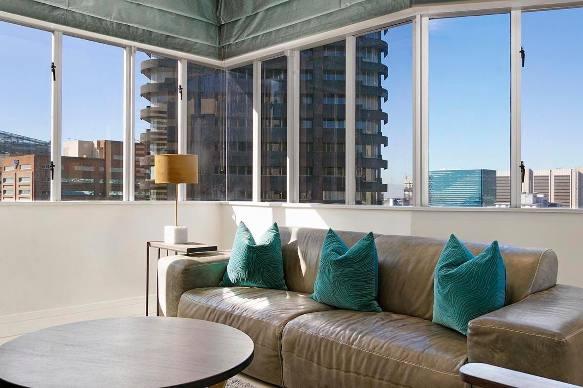 Stay In Luxury At Stonehill Place Cape Town Exterior photo