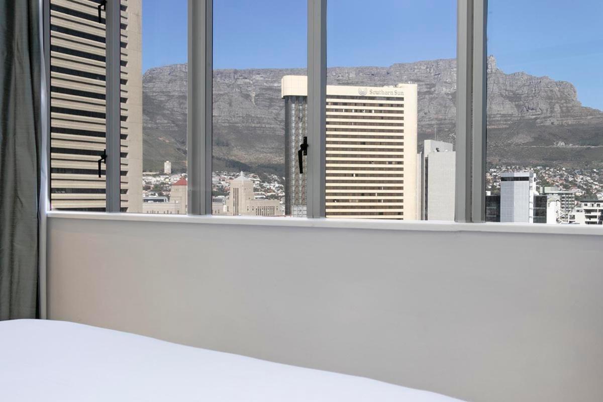 Stay In Luxury At Stonehill Place Cape Town Exterior photo