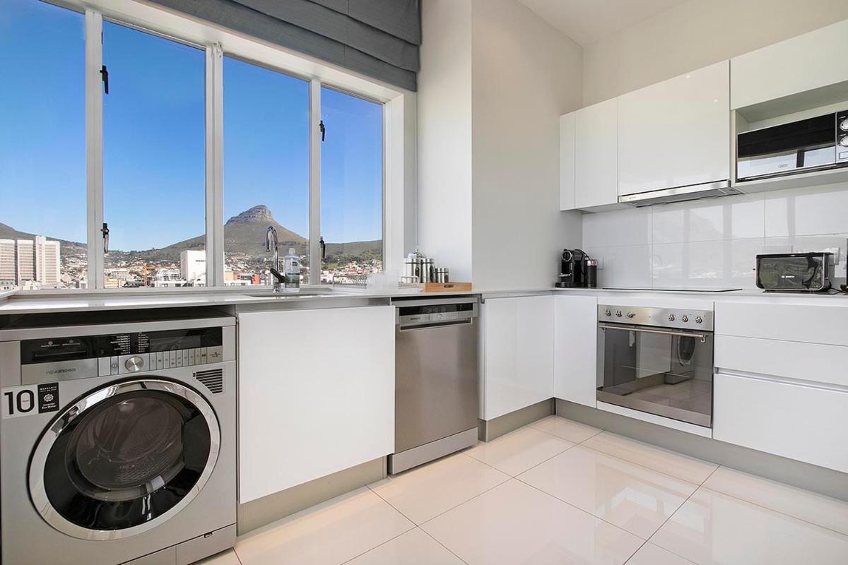 Stay In Luxury At Stonehill Place Cape Town Exterior photo